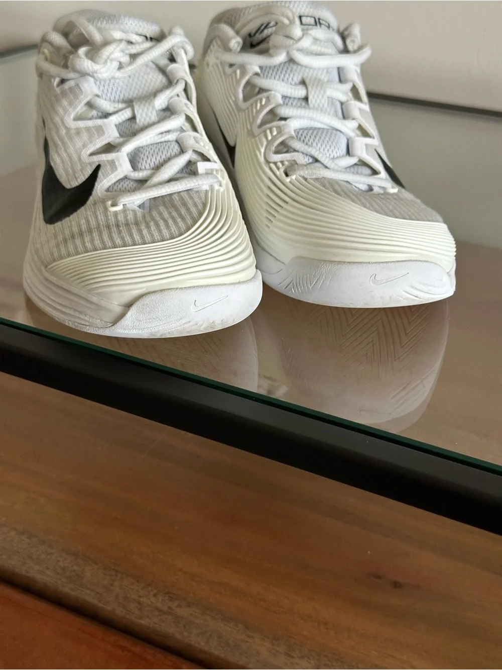 Nike Vapor 12 Women's Hard Court Tennis Shoes Size 6.5